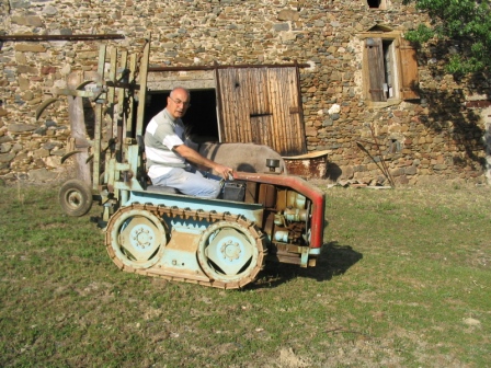 Tracteur a chenille "toselli"